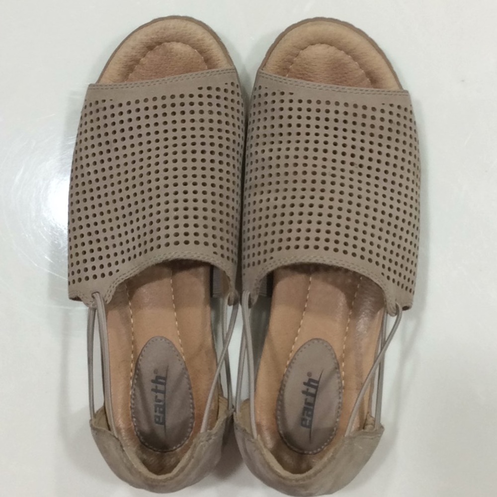 Earth “Shelly” sandals
